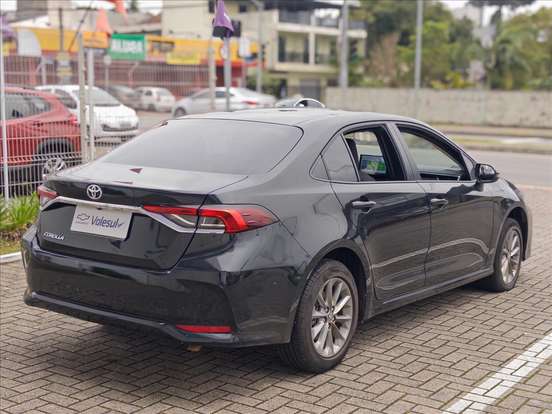 TOYOTA-COROLLA-2025