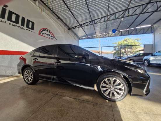 TOYOTA-COROLLA-2021