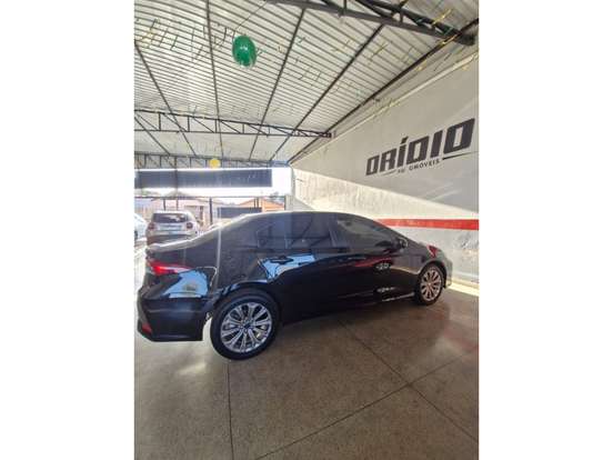 TOYOTA-COROLLA-2021