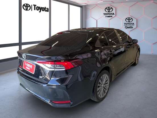 TOYOTA-COROLLA-2025