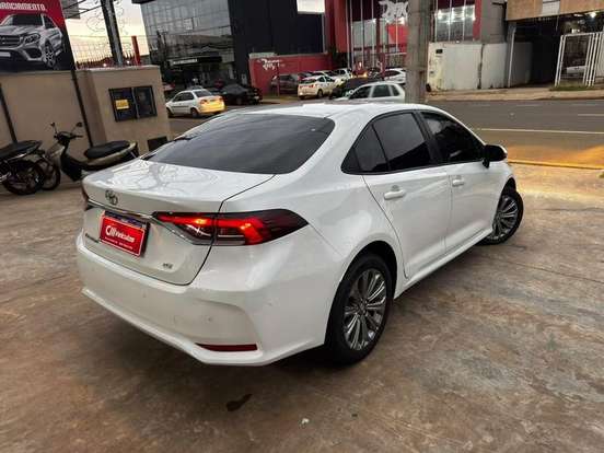 TOYOTA-COROLLA-2023