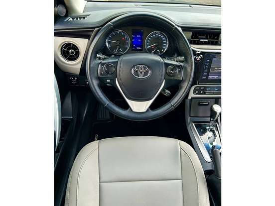 TOYOTA-COROLLA-2017