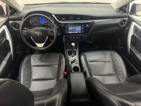 TOYOTA-COROLLA-2018