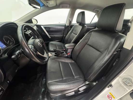 TOYOTA-COROLLA-2018