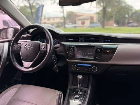 TOYOTA-COROLLA-2014