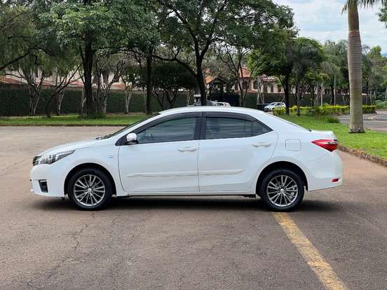 TOYOTA-COROLLA-2014