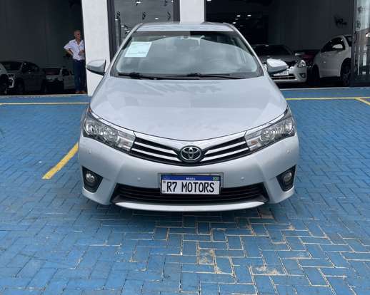 TOYOTA-COROLLA-2015