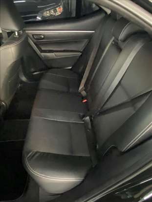 TOYOTA-COROLLA-2018