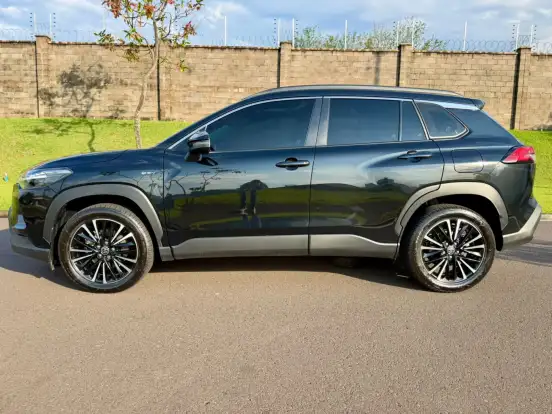 TOYOTA-COROLLA CROSS-2024