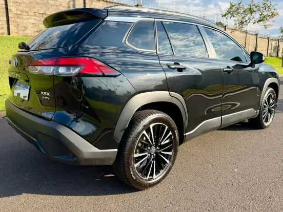 TOYOTA-COROLLA CROSS-2024