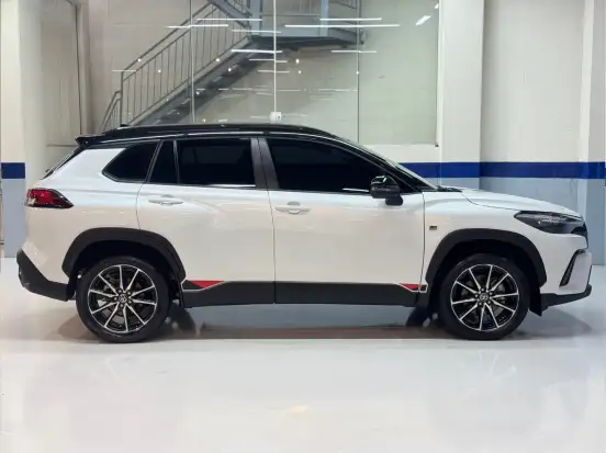 TOYOTA-COROLLA CROSS-2024