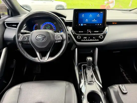 TOYOTA-COROLLA CROSS-2023