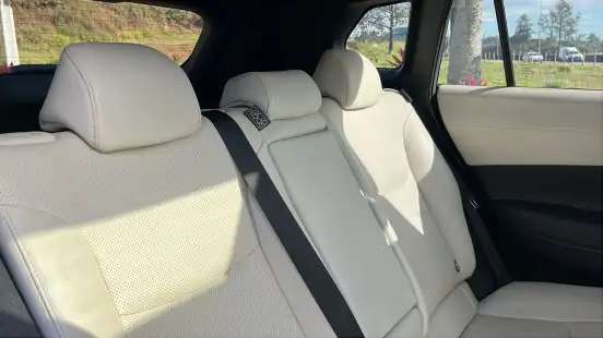 TOYOTA-COROLLA CROSS-2024