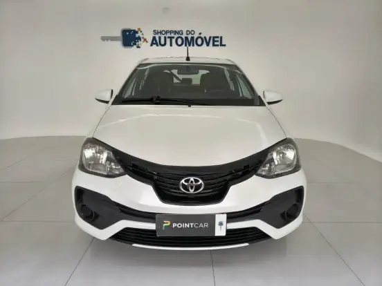 TOYOTA-ETIOS-2019