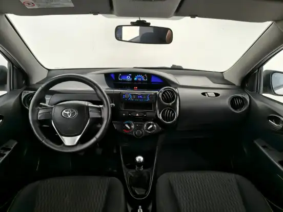 TOYOTA-ETIOS-2019