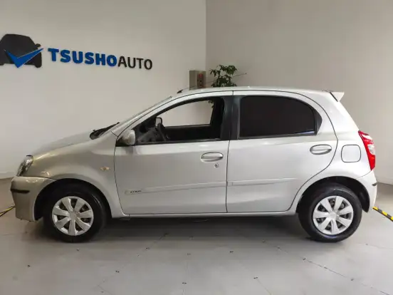 TOYOTA-ETIOS-2013
