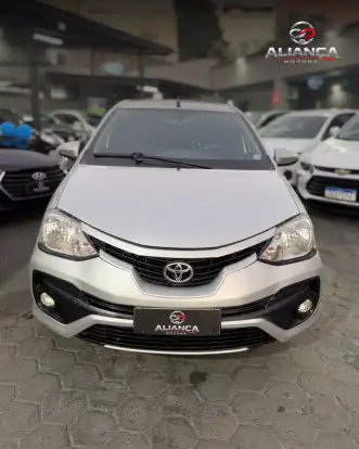 TOYOTA-ETIOS-2017
