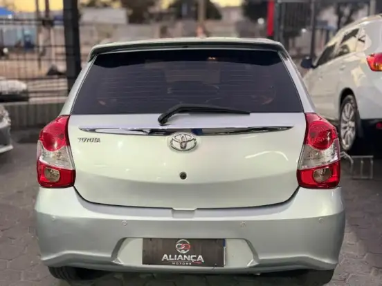 TOYOTA-ETIOS-1.5 XLS 16V FLEX 4P AUTOMÁTICO TOYOTA-ETIOS-2017