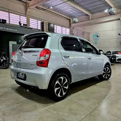 TOYOTA-ETIOS-1.5 XLS 16V FLEX 4P AUTOMÁTICO TOYOTA-ETIOS-2016
