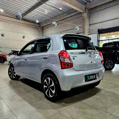 TOYOTA-ETIOS-1.5 XLS 16V FLEX 4P AUTOMÁTICO TOYOTA-ETIOS-2016