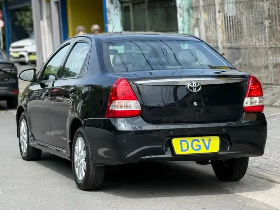 TOYOTA-ETIOS-1.5 XLS SEDAN 16V FLEX 4P AUTOMÁTICO TOYOTA-ETIOS-2017