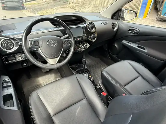 TOYOTA-ETIOS-1.5 XLS SEDAN 16V FLEX 4P AUTOMÁTICO TOYOTA-ETIOS-2017