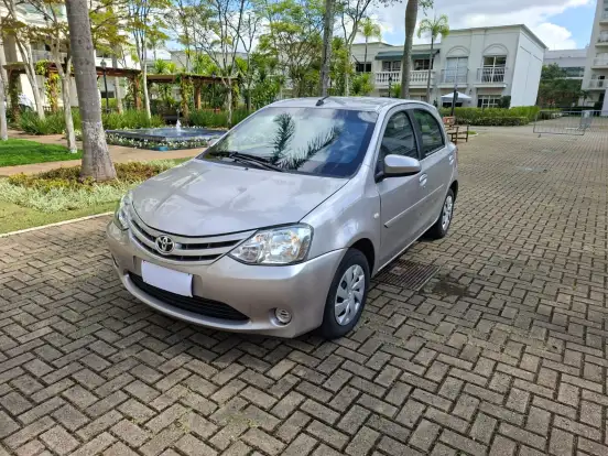 TOYOTA-ETIOS-1.5 XS 16V FLEX 4P AUTOMÁTICO TOYOTA-ETIOS-2016