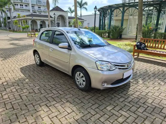 TOYOTA-ETIOS-2016