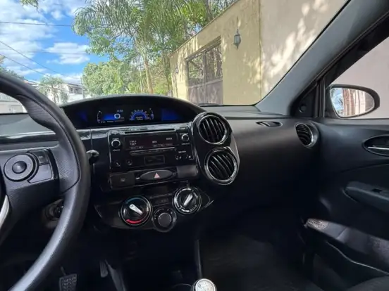TOYOTA-ETIOS-1.5 XS 16V FLEX 4P MANUAL TOYOTA-ETIOS-2018