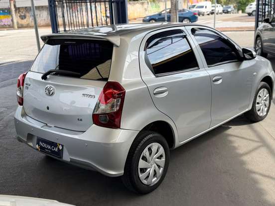 TOYOTA-ETIOS-2018