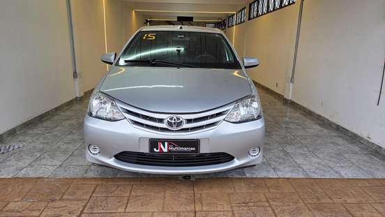 TOYOTA-ETIOS-1.3 X 16V FLEX 4P MANUAL TOYOTA-ETIOS-2015