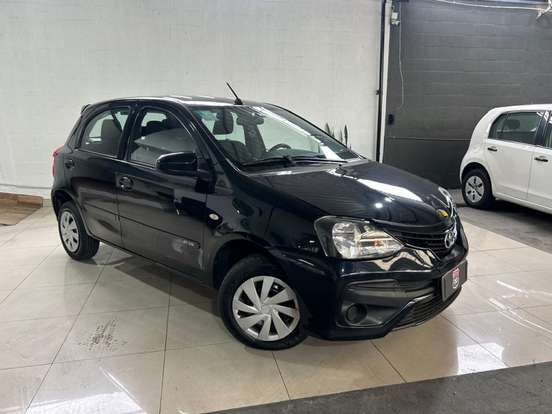 TOYOTA-ETIOS-2019