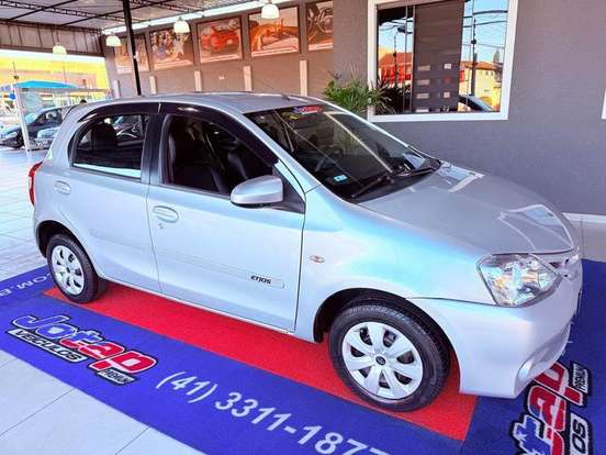 TOYOTA-ETIOS-1.3 XS 16V FLEX 4P MANUAL TOYOTA-ETIOS-2015