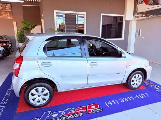 TOYOTA-ETIOS-1.3 XS 16V FLEX 4P MANUAL TOYOTA-ETIOS-2015