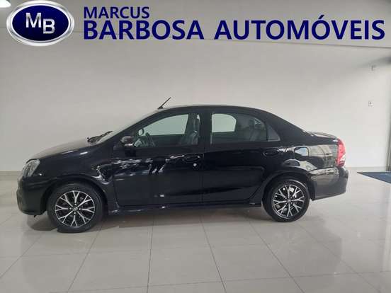 TOYOTA-ETIOS-2016
