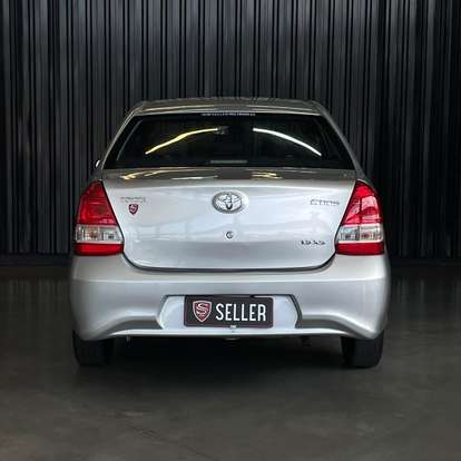 TOYOTA-ETIOS-2020