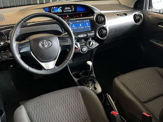 TOYOTA-ETIOS-1.5 X SEDAN 16V FLEX 4P AUTOMÁTICO TOYOTA-ETIOS-2020
