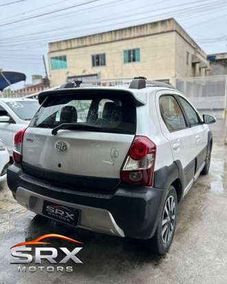 TOYOTA-ETIOS-2015