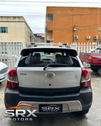 TOYOTA-ETIOS-2015