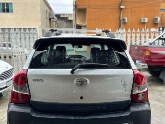 TOYOTA-ETIOS-1.5 XLS 16V FLEX 4P MANUAL TOYOTA-ETIOS-2015