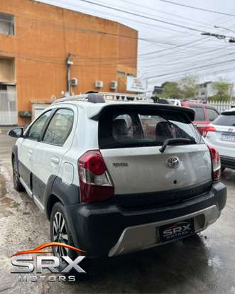 TOYOTA-ETIOS-2015