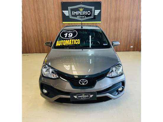 TOYOTA-ETIOS-2018