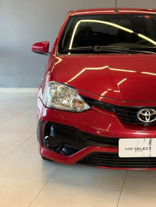 TOYOTA-ETIOS-2018