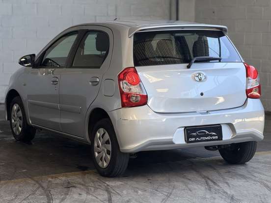 TOYOTA-ETIOS-1.5 XS 16V FLEX 4P MANUAL TOYOTA-ETIOS-2017