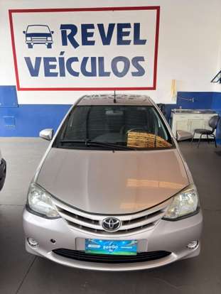 TOYOTA-ETIOS-2016