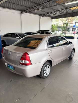 TOYOTA-ETIOS-2016