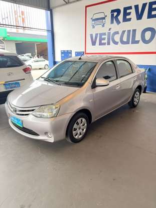 TOYOTA-ETIOS-1.5 XS SEDAN 16V FLEX 4P AUTOMÁTICO TOYOTA-ETIOS-2016