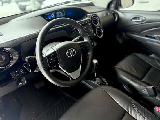 TOYOTA-ETIOS-1.5 XS SEDAN 16V FLEX 4P AUTOMÁTICO TOYOTA-ETIOS-2016