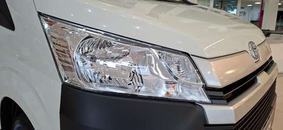 TOYOTA-HIACE-2026