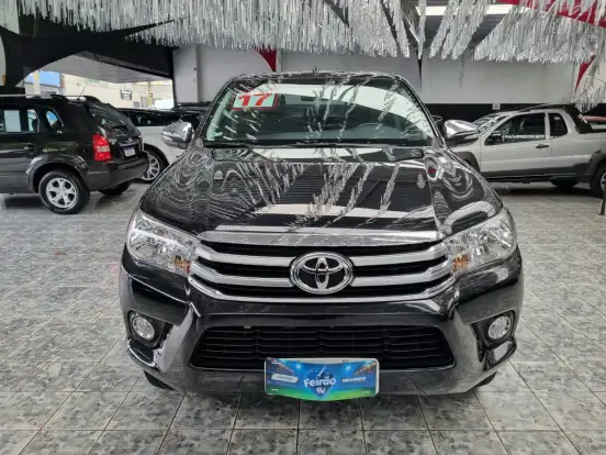 TOYOTA-HILUX-2017